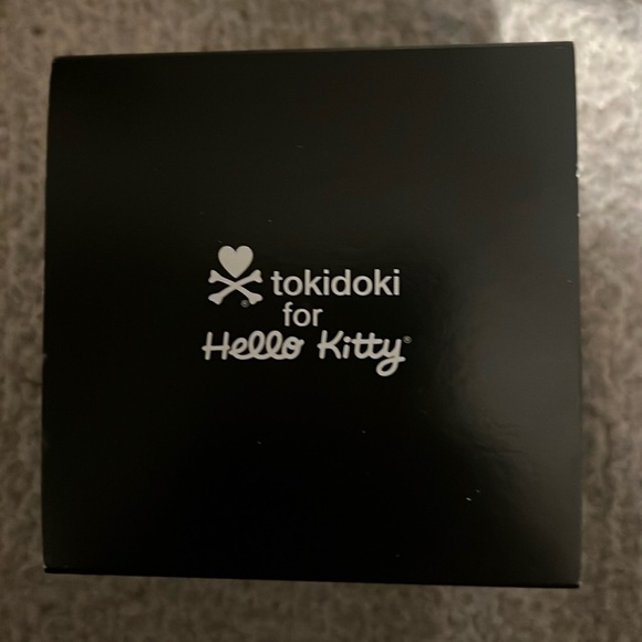 Tokidoki X Hello Kitty rare vintage watch - Picture 6 of 6